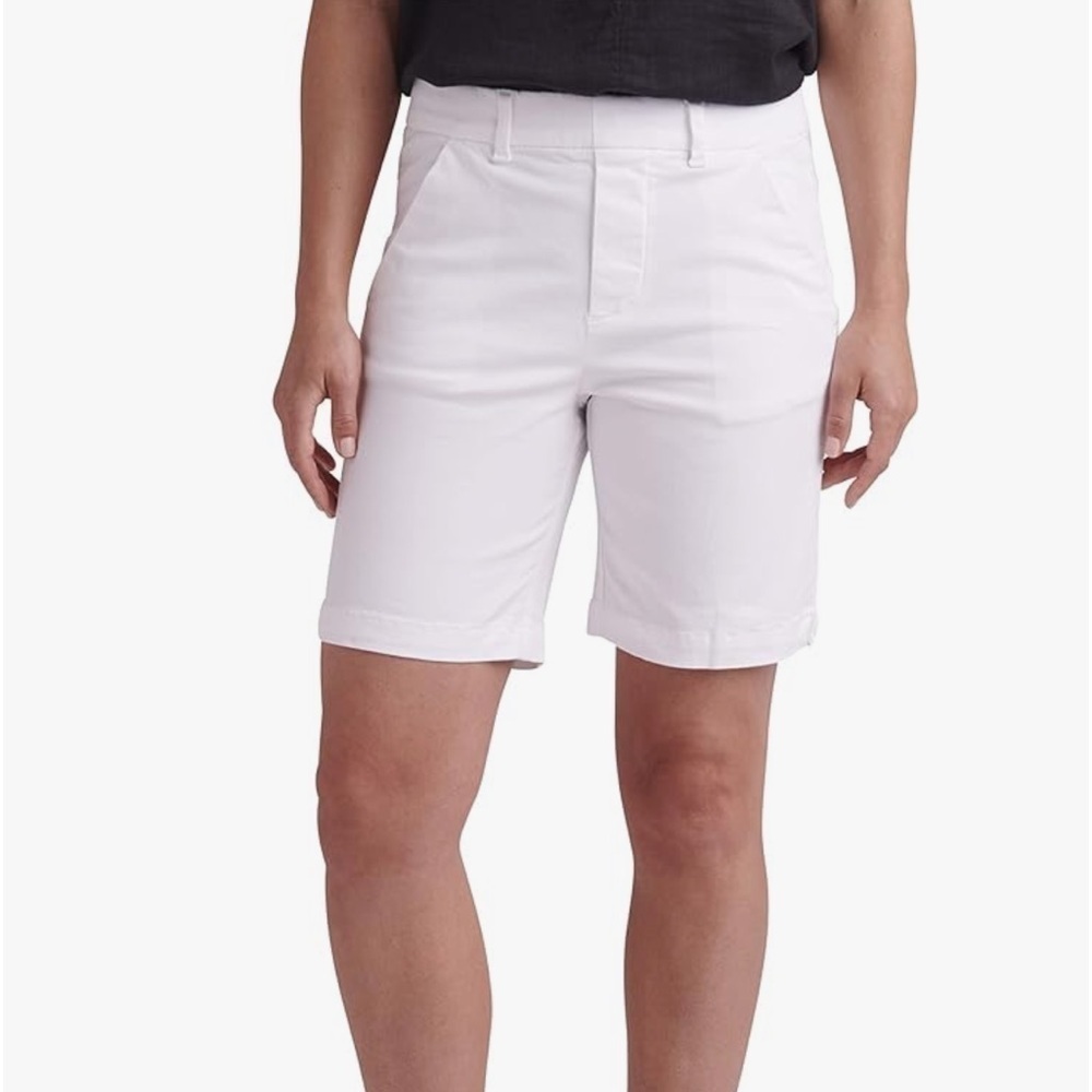 NWT JAG Women's Shorts Size 12 White Maddie Pull-on 8-inch Inseam Shorts